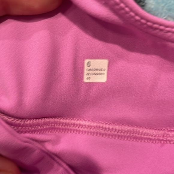 Lululemon size 6 sports bra - Picture 4 of 4